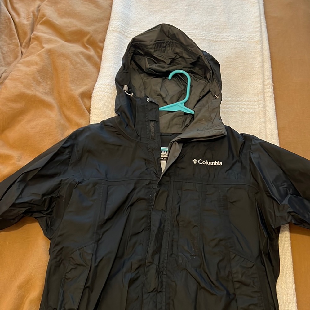 Black Columbia raincoat